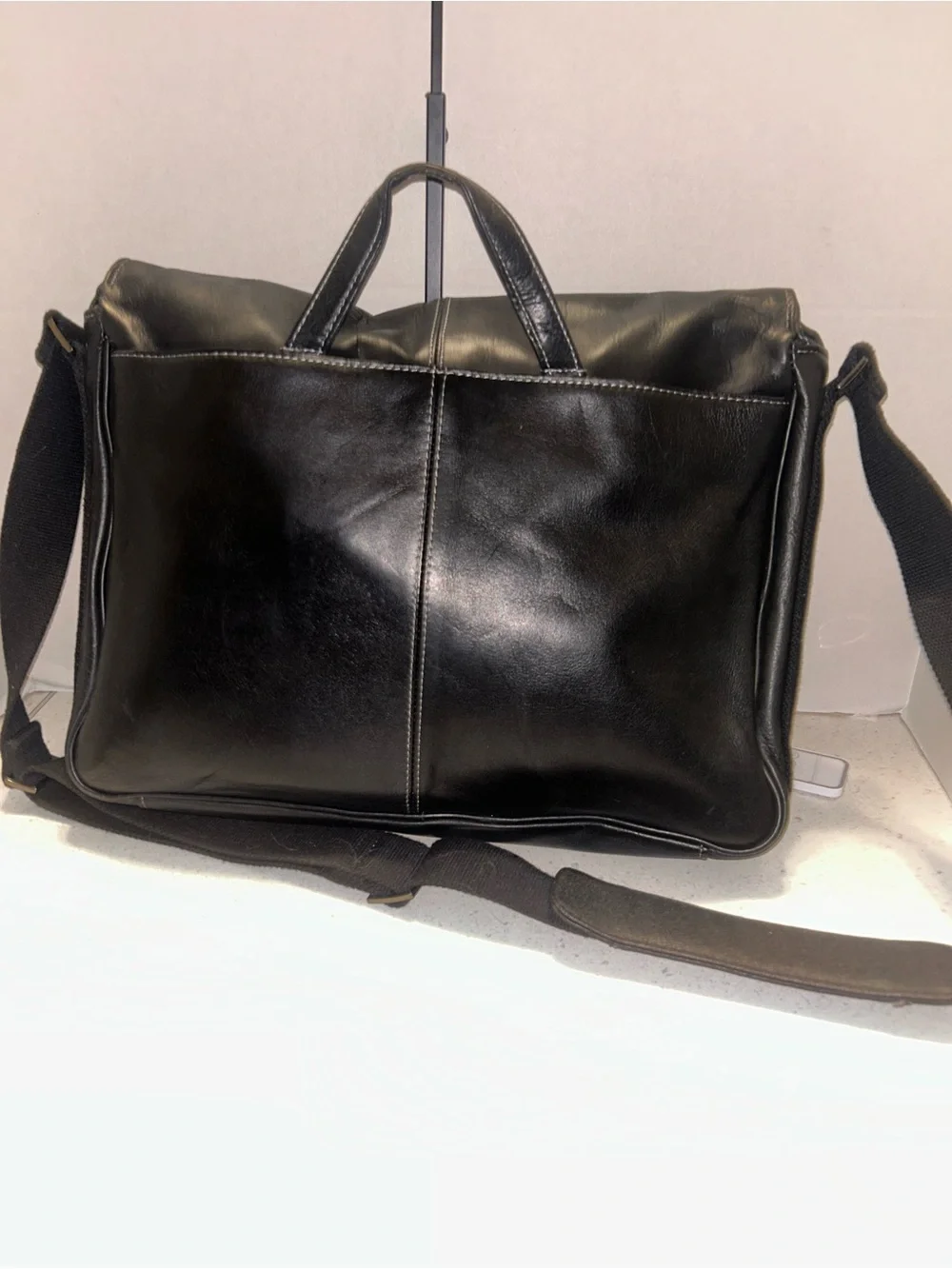 Kenneth Cole Reaction Black Leather Messenger with Adjustable Strap